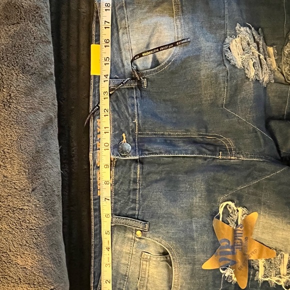Women’s V.I.P. Jeans New W Tags Size 16 W Destructed Rolled Hem - Picture 12 of 12